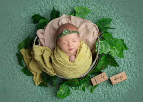 Ньюборн позировка